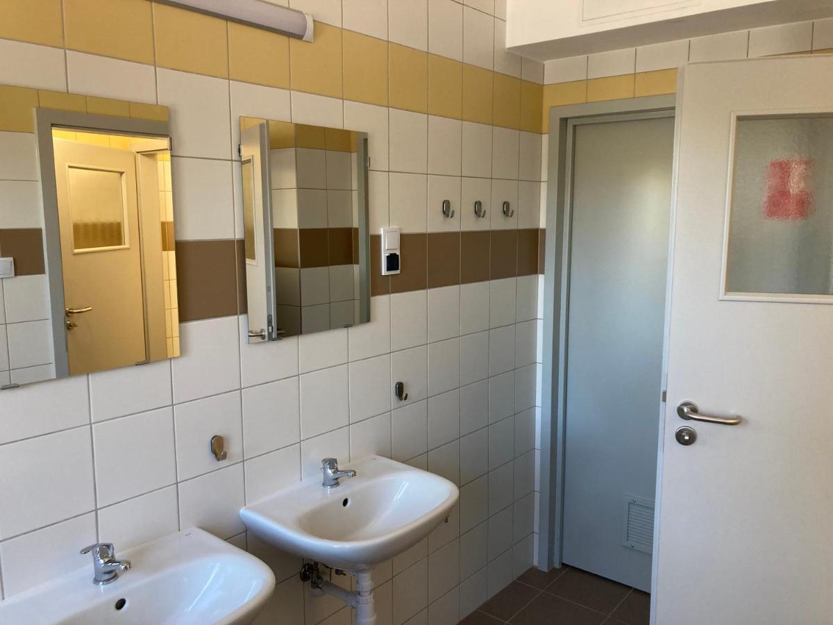 Hostel Przy Stadionie Jaworzno Eksteriør bilde